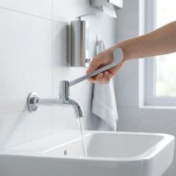 modern-bathroom-faucet-chrome-sink